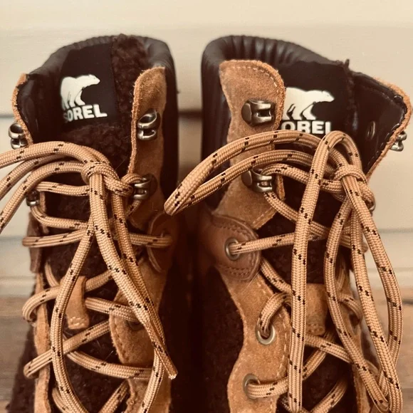 SOREL Brex Cozy Mixed-Media Lace-Up Booties - Picture 5 of 9